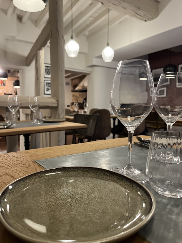 Rénovation et décoration d'un restaurant bistrot à Aix en Provence en plein centre de la ville provençale