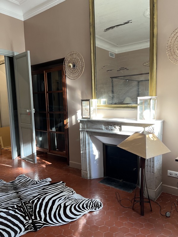 un hôtel particulier entièrement rénové et décoré à aix en provence dans le sud de la provence.