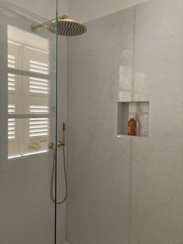 Projet de construction et agencement intérieur et décoration intérieure d'une villa de caractère située à St Tropez à deux pas de la place des Lices.