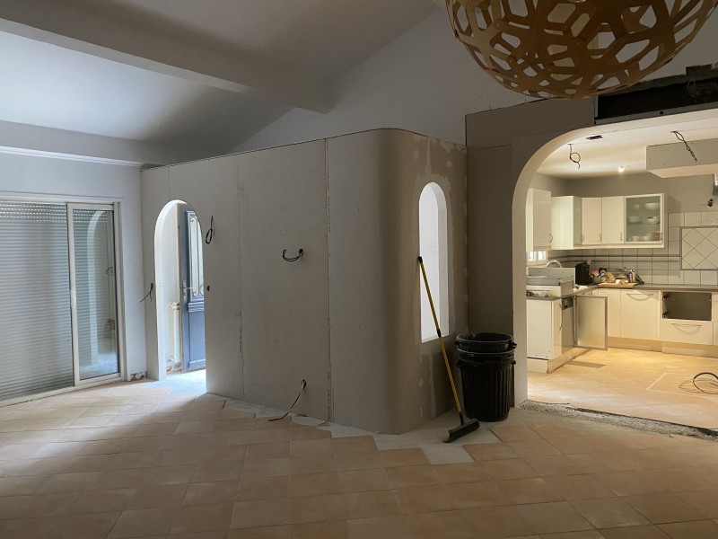 un avant / après d’une rénovation intérieure et décoration d'une magnifique dans le Sud de la France