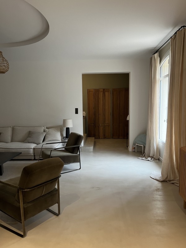 Décoration intérieure d’une bastide ancienne dans Le sud de la France près de la Sainte Victoire