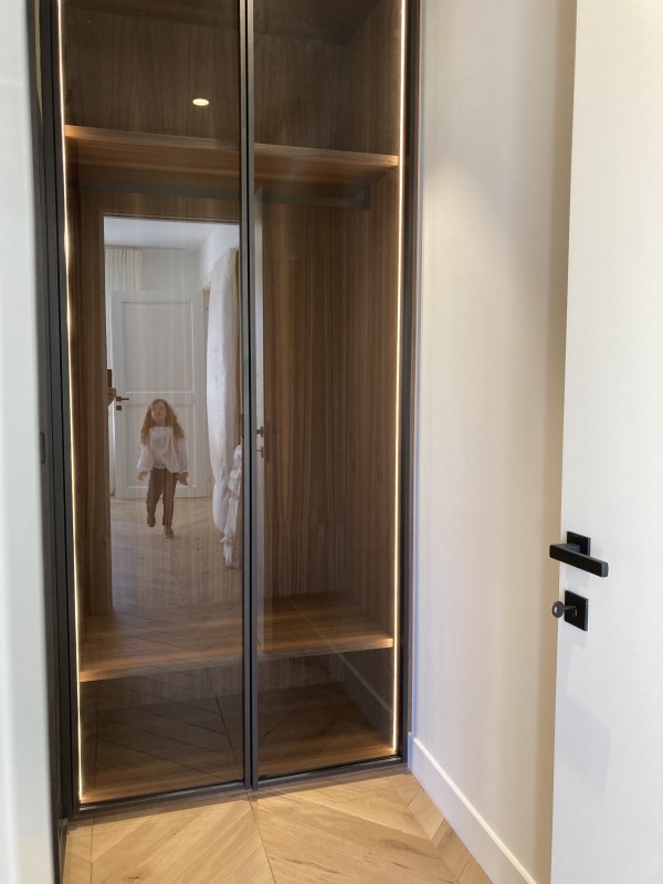 Portes originales dessinées sur mesure pour une maison d'exception sur St Tropez