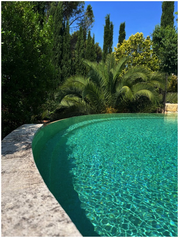 Rénovation intérieure et décoration pour cette maison de famille dans le Sud de la France en plein centre ville sur les hauteurs d’Aix en Provence
