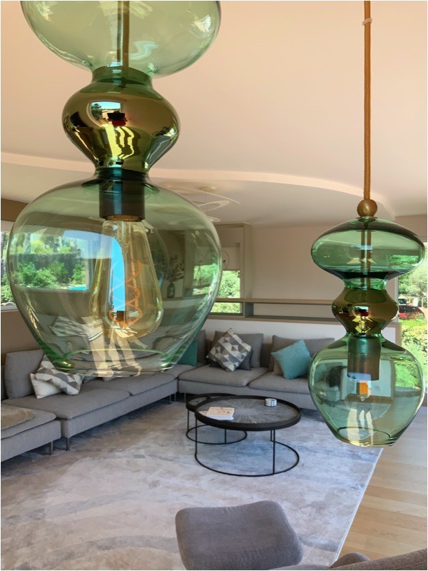 Création d'une extension d'une maison contemporaine  sur les hauteurs de Bouc Bel Air en Provence à côté d'aix en provence