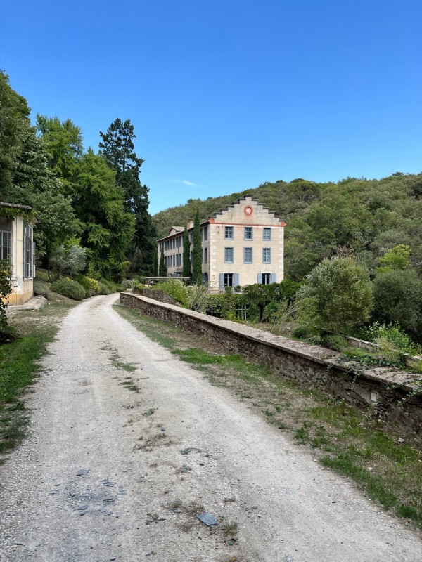 Château à rénover : Rénovation et décoration intérieure d’un château d'un espace atypique dans le Languedoc près de Carcassonne