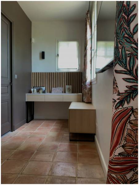 Création et décoration intérieure d'une chambre d'amis  dessinée par l'architecte d'intérieur Cécile Le Ven