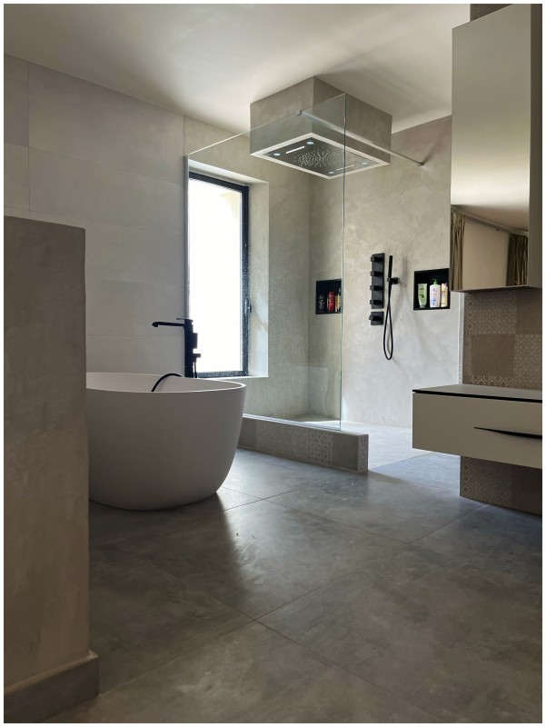 Décoration et rénovation intérieure d’un mas dans les Alpilles réalisé par une agence architecture d’intérieur