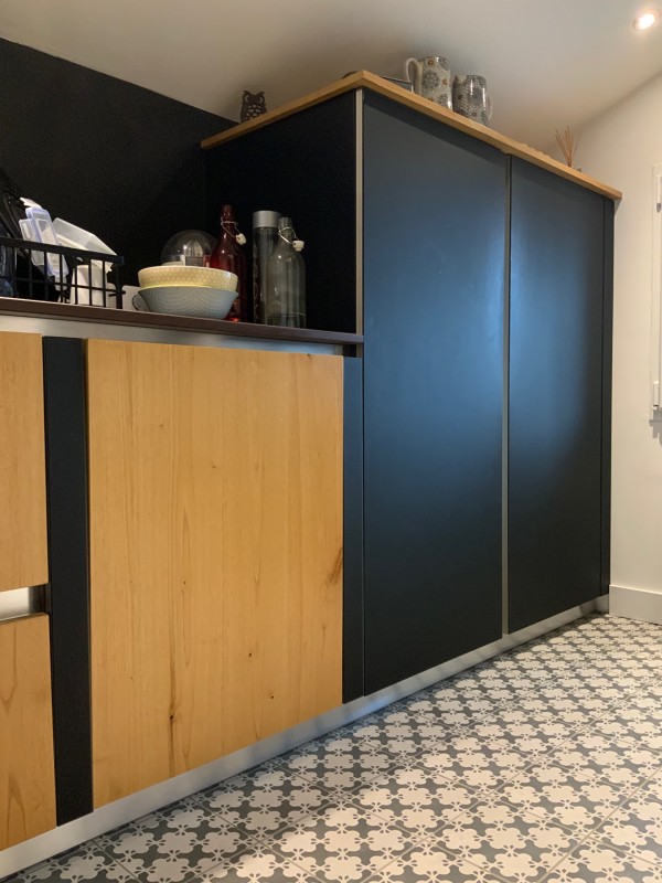 Extension , agencement et décoration intérieure d'une maison individuelle située dans les Bouches du Rhône au Puy Ste Réparade