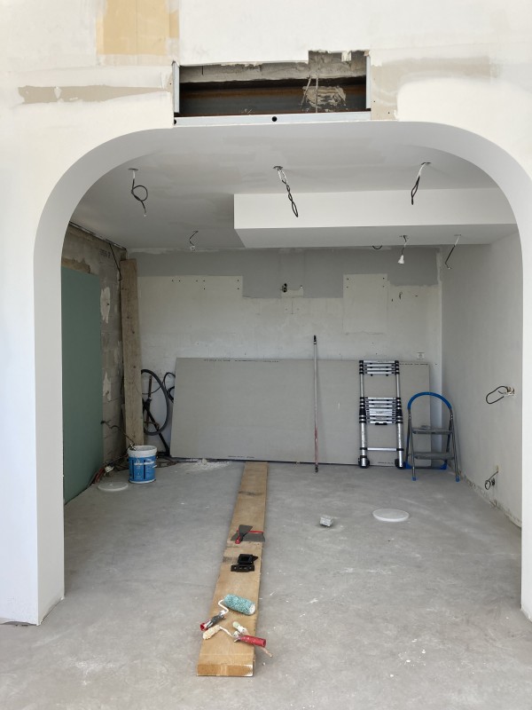 un avant / après d’une rénovation intérieure et décoration d'une magnifique dans le Sud de la France