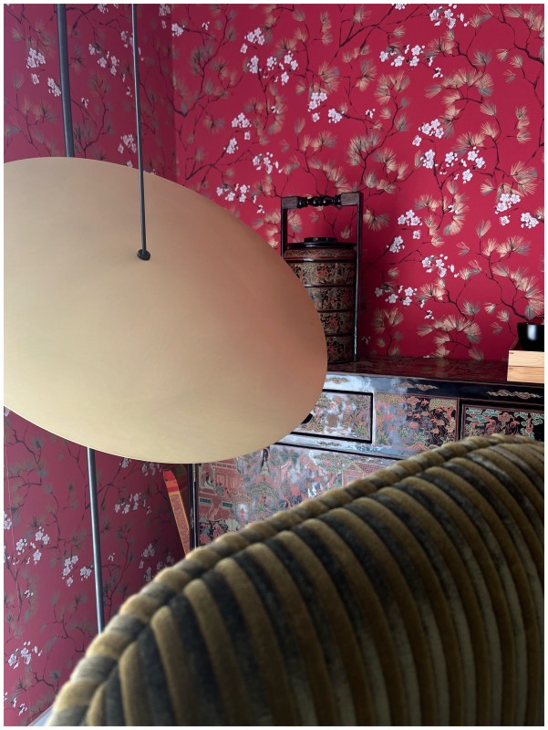Une maison contemporaine entièrement rénovée et décorée par l'agence d'architecture d'intérieur dans le sud de la France à EGUILLES