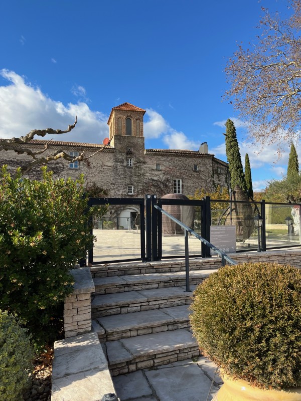 Rénovation et décoration intérieure d'un hôtel 4 étoiles et d'un restaurant étoilé en Drôme Provençale à Malataverne