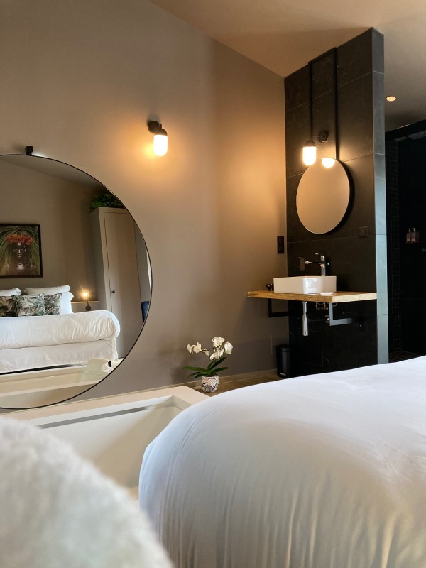 Création d'un extension et rénovation intérieure d'une bastide dans le Sud de La France sur la commune de Puyricard