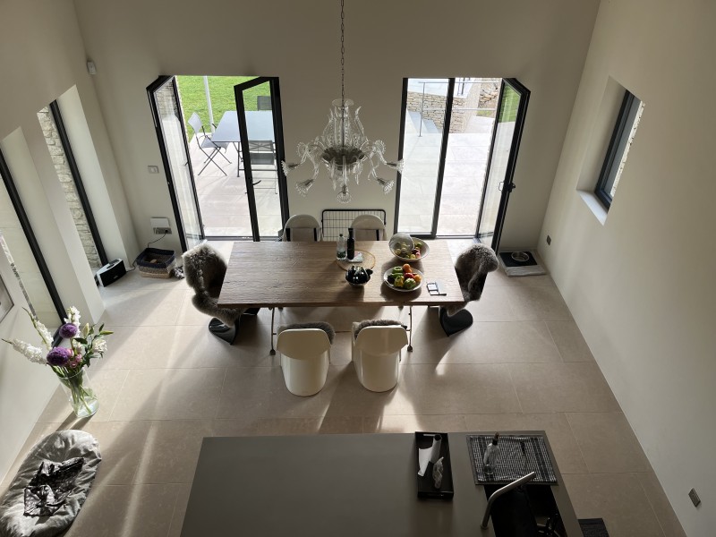 Une bastide entièrement aménagée et décorée par l’agence d’architecture d’intérieur située à Aix en Provence et à Rustrel