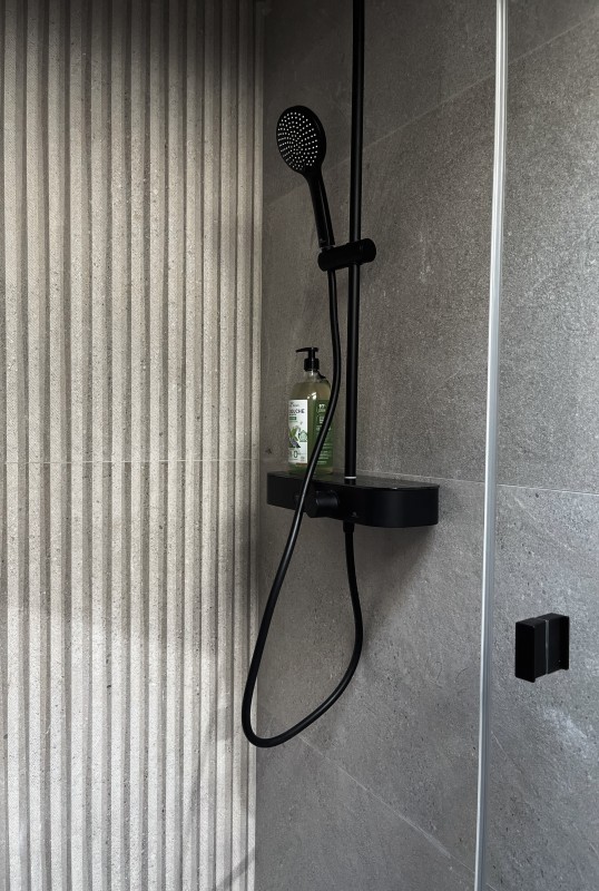 Rénovation d’une villa en Provence : art, matières nobles et aménagement sur mesure dans le Sud de la France pour ses collectionneurs d'art