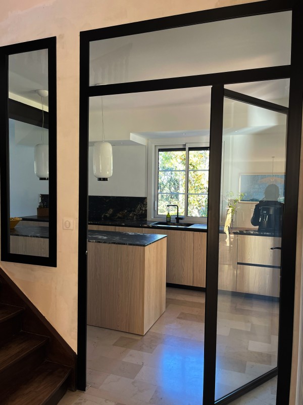 Rénovation intérieure cuisine et salon : comment créer un espace plus ouvert et chaleureux ?