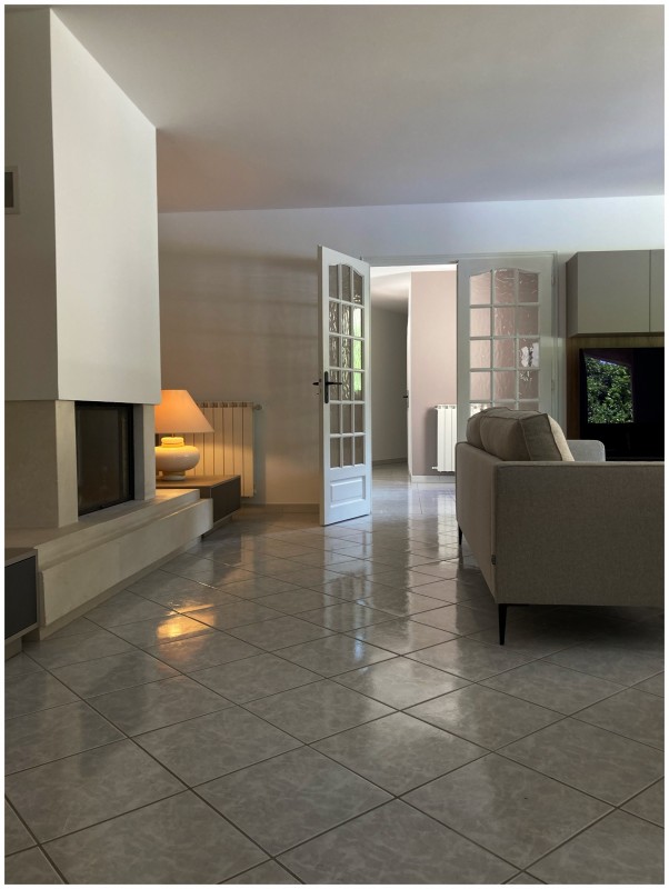 Une rénovation interieure pour une maison des années 90 sur la commune de Bouc bel air