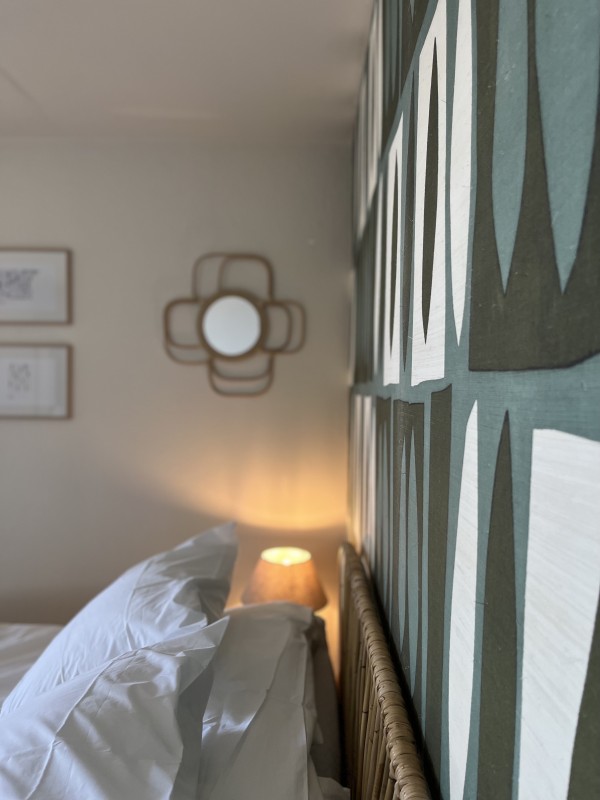 Une maison en bordure de mer à rénover entièrement avec une décoration lui donnant un ADN artistique impressionnant