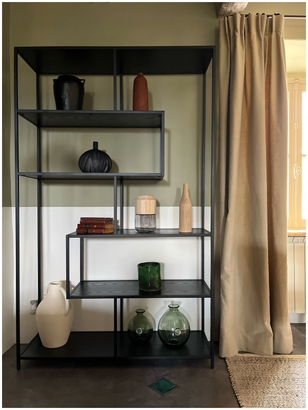 Décoration intérieure d’une magnifique bastide dans le Luberon dans le Sud de la France à Bonnieux : le Mas les Eydins du chef étoilé Christophe Bacquié