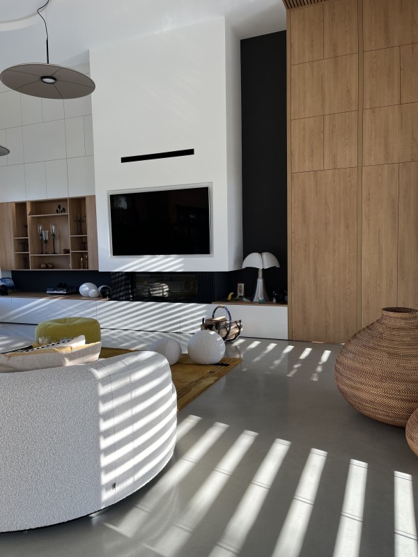 Un duo incontournable : construction d'une bastide contemporaine et création d'un jardin d'exception dans le Sud de la France à quelques pas d'Aix en provence .