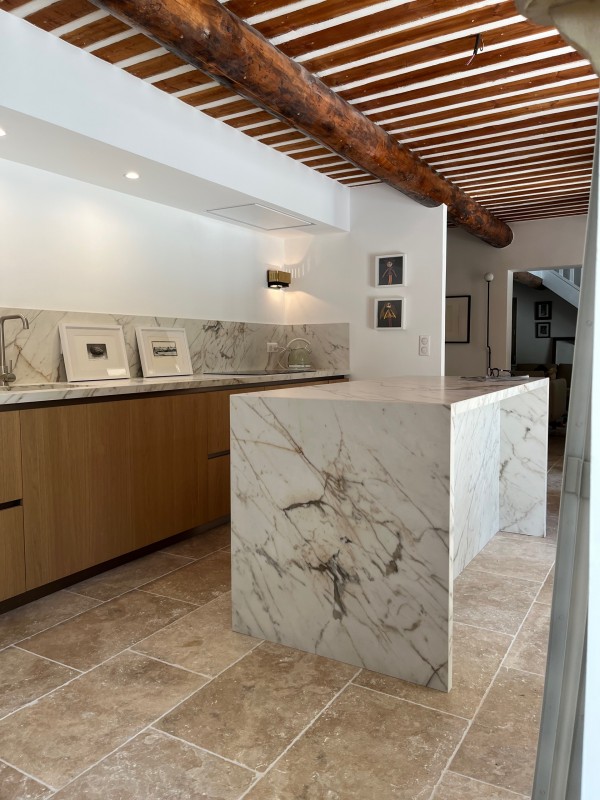 Rénovation intérieure et rénovation de cuisine par l’agence d’architecture d’intérieur installée dans le Luberon et à Aix en Provence