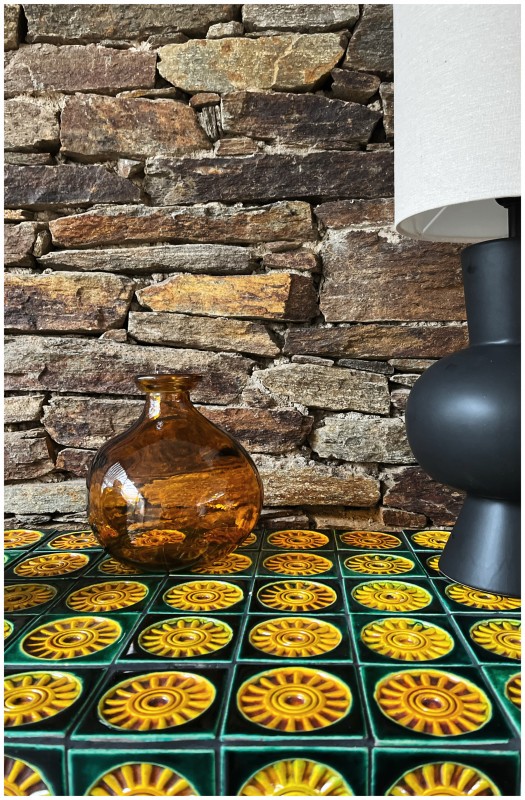 Décoration et rénovation intérieure d’une très belle maison d’architecte à Bormes les Mimosas avec une vue sur la mer impressionnante