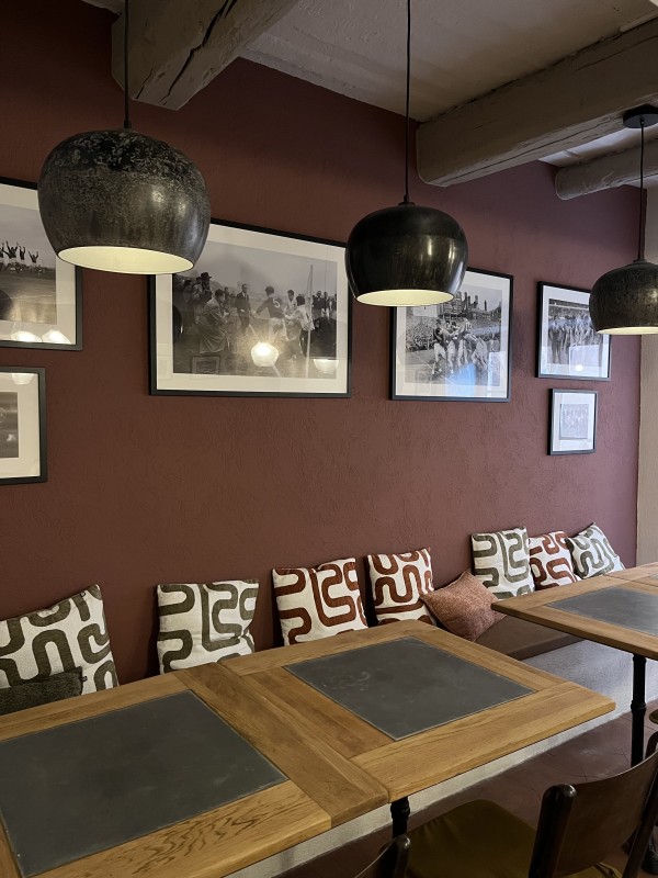 Rénovation et décoration d'un restaurant bistrot à Aix en Provence en plein centre de la ville provençale
