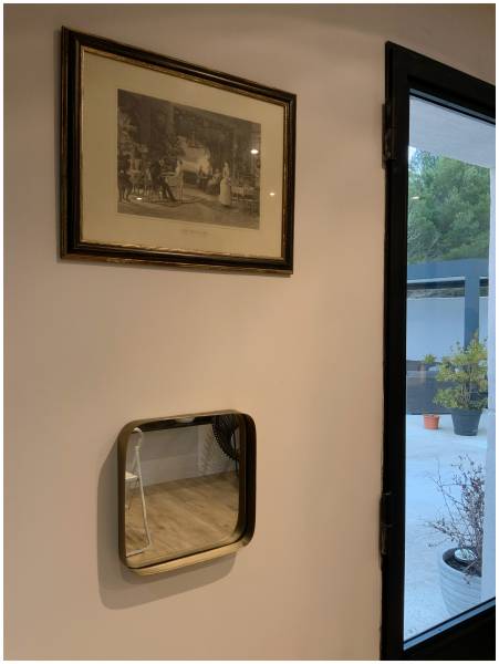 miroirs et tableaux : une décoration intérieure réussie