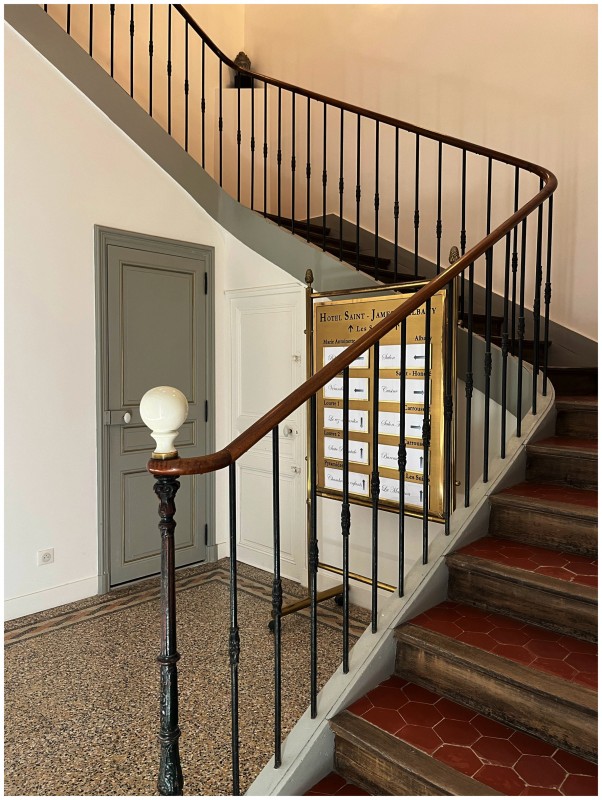 Incroyable rénovation et décoration intérieure d'une maison de maître en centre historique à Aix en Provence dans le Sud de La France 13100