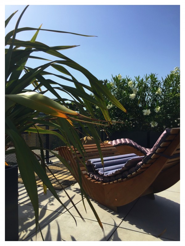 Comment se protéger du soleil sur une terrasse pour un appartement en duplex de 450 m2 à Aix en Provence