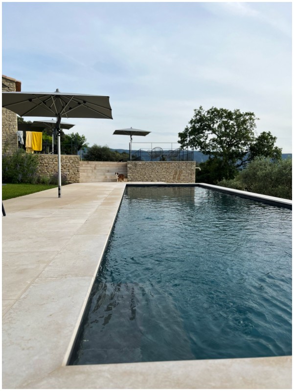 Construire sa bastide et réaliser une décoration intérieure de qualité par une agence d’architecture d’intérieur dans le Sud de la France département du Vaucluse.