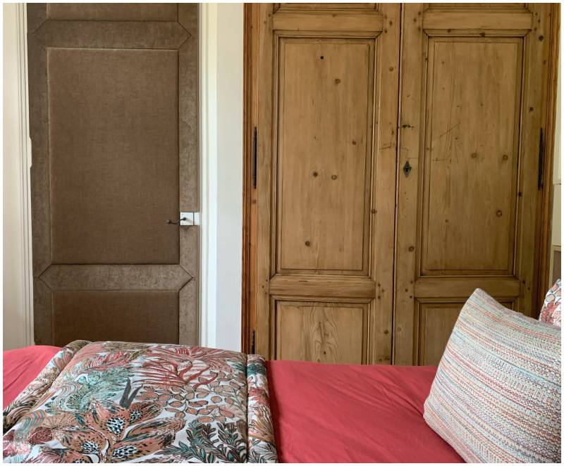 Création et décoration intérieure d'une chambre d'amis  dessinée par l'architecte d'intérieur Cécile Le Ven