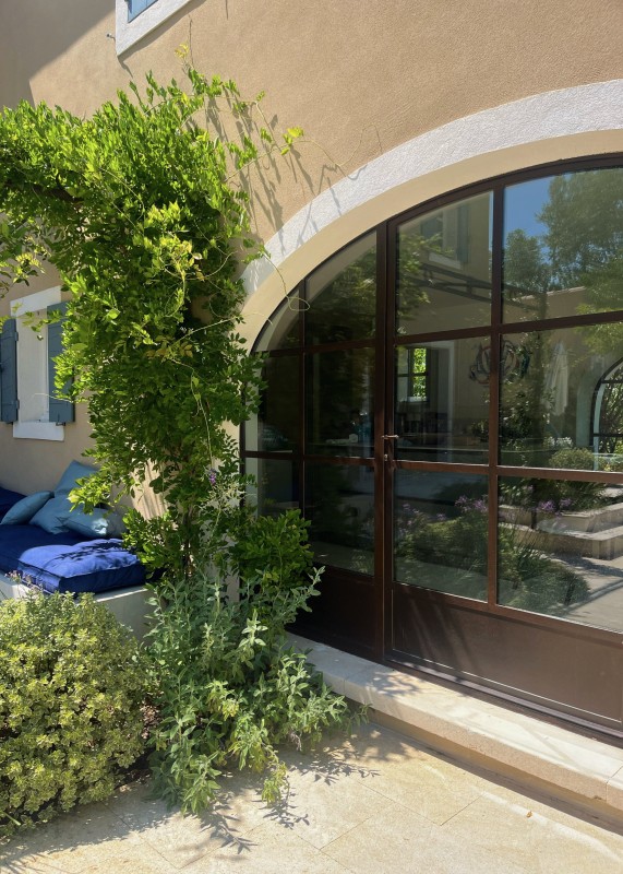 Rénovation et décoration intérieure d’une très belle bastide ancienne dans le Luberon à Goult