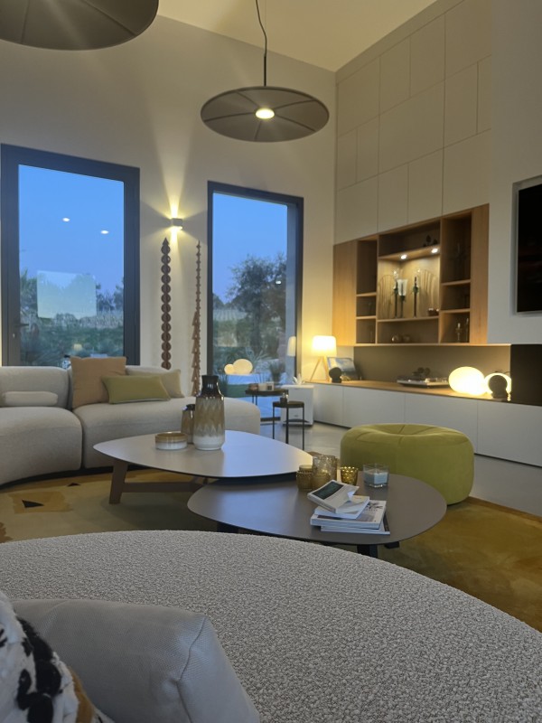 Un duo incontournable : construction d'une bastide contemporaine et création d'un jardin d'exception dans le Sud de la France à quelques pas d'Aix en provence .