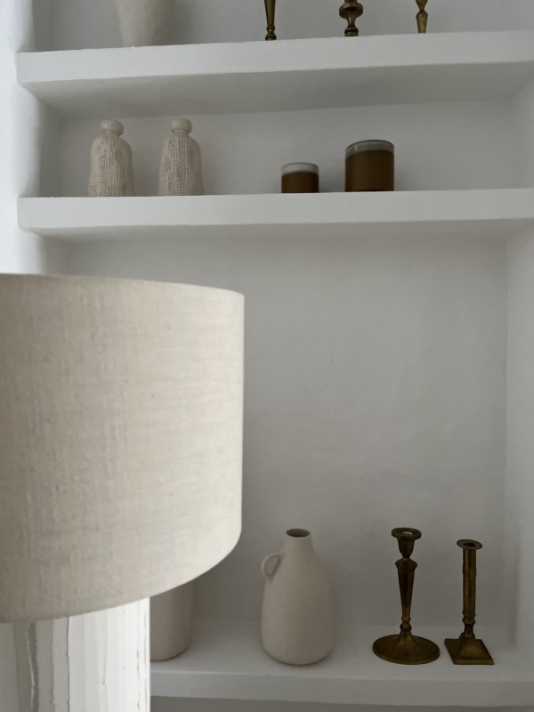 Décoration intérieure d’une magnifique bastide dans le Luberon dans le Sud de la France à Bonnieux : le Mas les Eydins du chef étoilé Christophe Bacquié