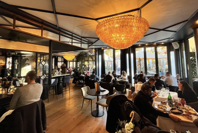 Où manger à Aix en provence en terrasse restaurant esprit brasserie Aix en Provence la rotonde