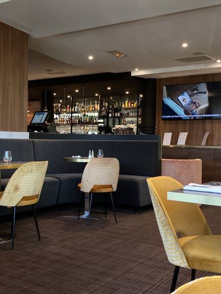 Rénovation et décoration intérieure de l'hôtel de l'Arbois pour le groupe Mercure situé à Aix en Provence dans le Sud de la France