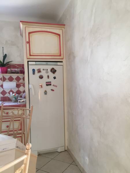 Une maison de plain pied partiellement rénovée à Port Saint Louis dans le département des bouches du rhône