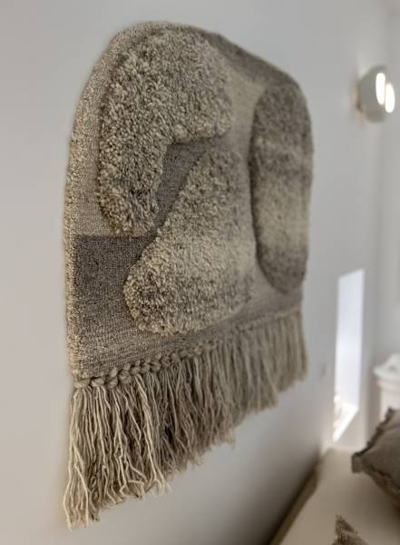 Décoration intérieure provençale et chic: une bastide à la fois contemporaine et authentique dans le Luberon à Rustrel