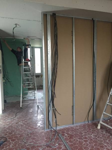 Rénovation complète d'un studio de 35 m2 en plein coeur d'Aix en Provence transformé en location Airbnb