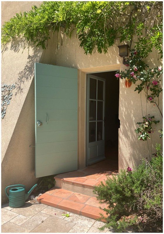 Rénovation intérieure et extérieure pour ce domaine situé dans le sud de la France