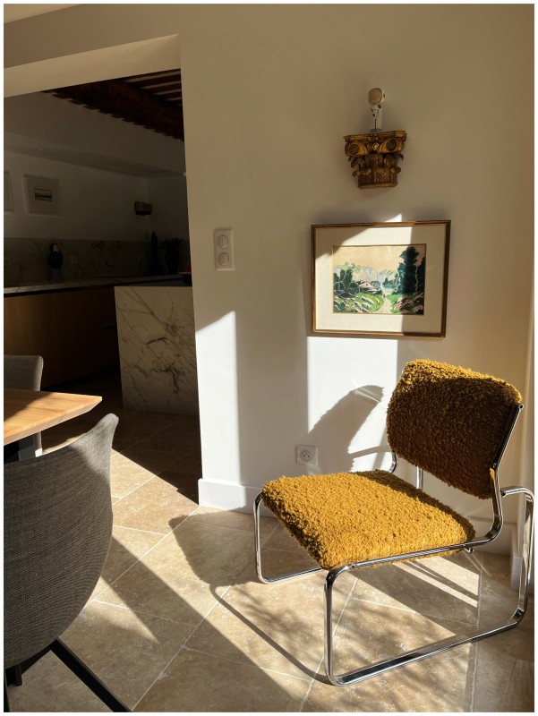 Très belle rénovation et décoration intérieure d'une bastide provençale à Rustrel en plein coeur du Luberon dans le département du 84