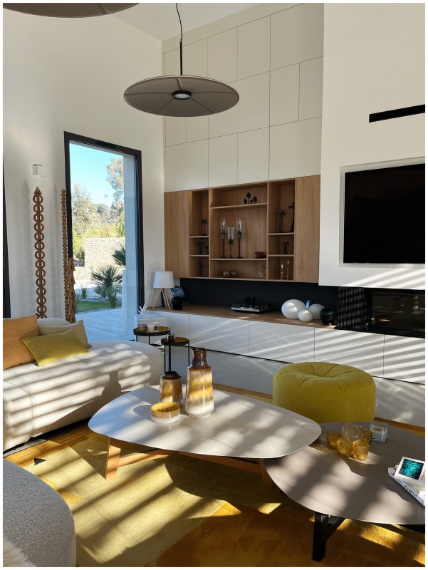 Un duo incontournable : construction d'une bastide contemporaine et création d'un jardin d'exception dans le Sud de la France à quelques pas d'Aix en provence .