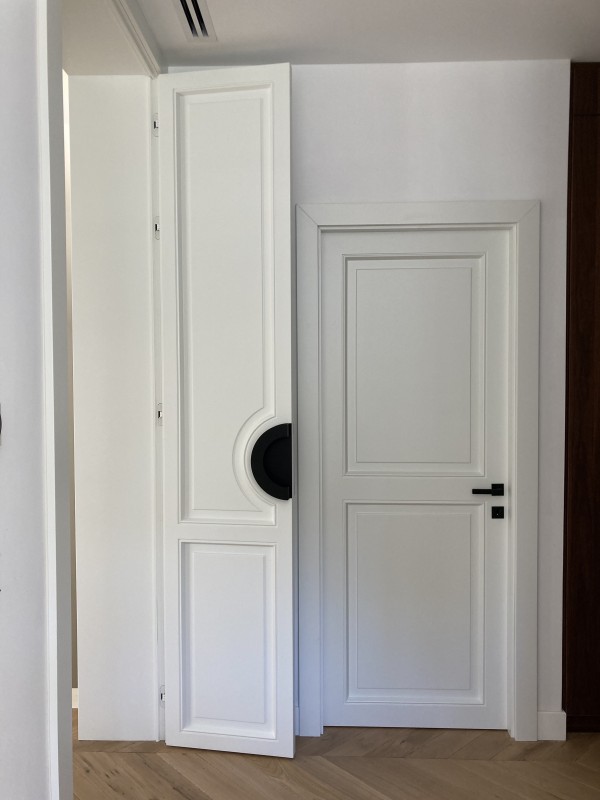 Portes originales dessinées sur mesure pour une maison d'exception sur St Tropez