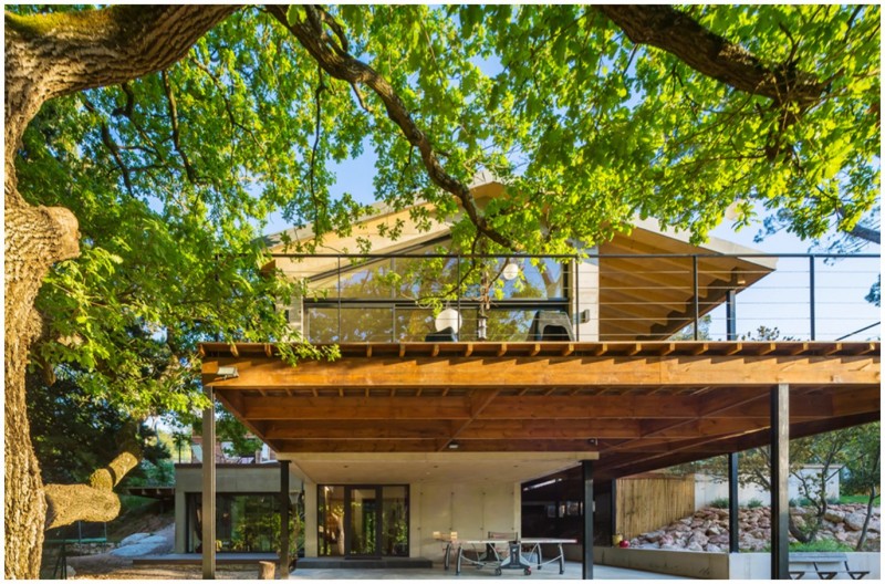 Comment décorer et transformer son espace intérieur : Creation d’un agencement intérieur sur mesure . Maison dans le sud de la France