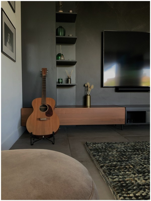 Quel meuble tv : comment le dessiner , quelles proportions choisir pour l'harmoniser aux volumes de la pièce ?