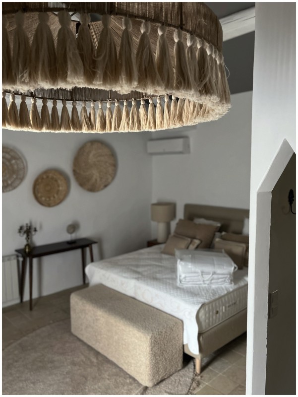 Comment décorer sa chambre avec des couleurs et des matériaux naturels ?Des questions de décoration intérieure pas toujours facile , l'agence d'architecture d'intérieur est là pour vous aider