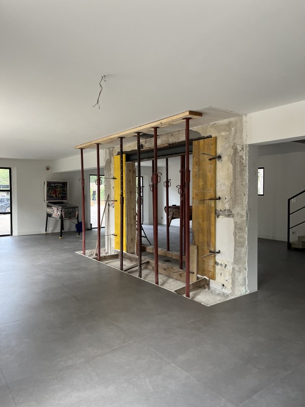 Décoration et rénovation intérieure d’un mas dans les Alpilles réalisé par une agence architecture d’intérieur