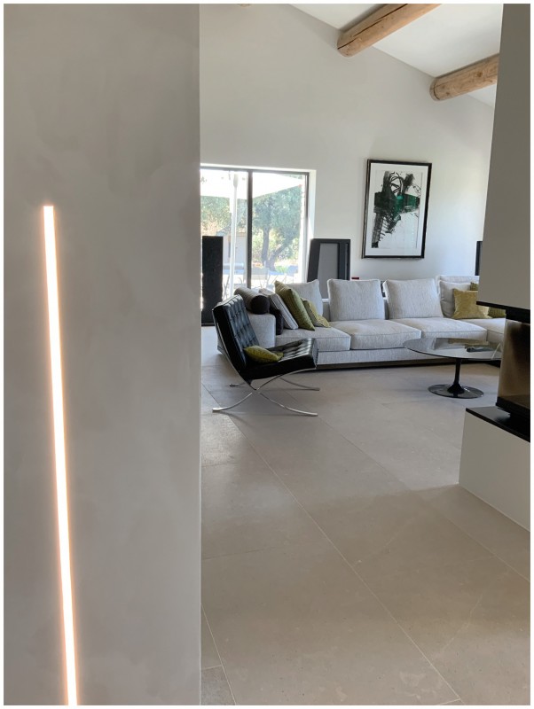 Construire sa bastide et réaliser une décoration intérieure de qualité par une agence d’architecture d’intérieur dans le Sud de la France département du Vaucluse.