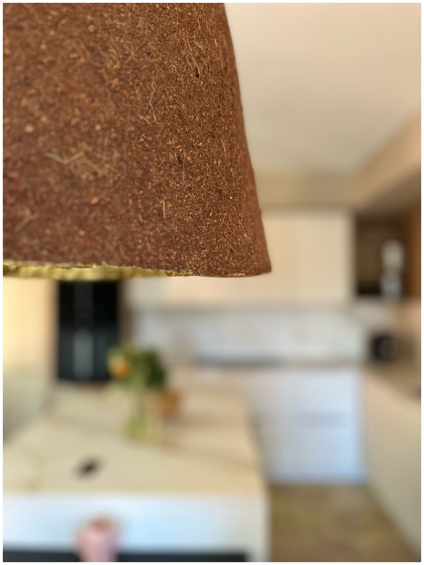 Décoration et rénovation intérieure aux couleurs douces et saturées pour cette maison dans le Sud de la France à Cornillon Confoux