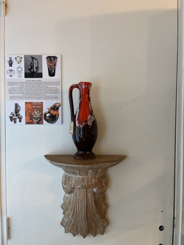 Une agence d'architecture d'intérieur et de décoration hybride mêlant art, design interieur à Aix en Provence